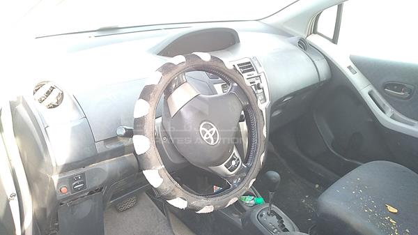 Photo 9 VIN: JTDKW9237B5160353 - TOYOTA YARIS 