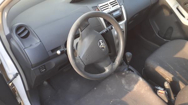 Photo 9 VIN: JTDKW923875039158 - TOYOTA YARIS 