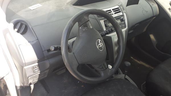 Photo 11 VIN: JTDKW923885096106 - TOYOTA YARIS 