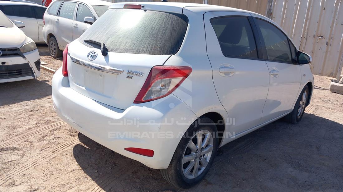 Photo 10 VIN: JTDKW9D30ED549780 - TOYOTA YARIS 