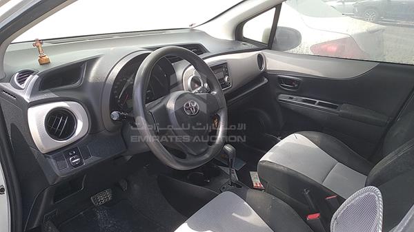 Photo 11 VIN: JTDKW9D31ED542871 - TOYOTA YARIS 