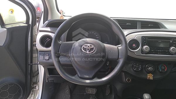 Photo 13 VIN: JTDKW9D31ED542871 - TOYOTA YARIS 