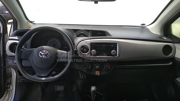 Photo 15 VIN: JTDKW9D31ED542871 - TOYOTA YARIS 