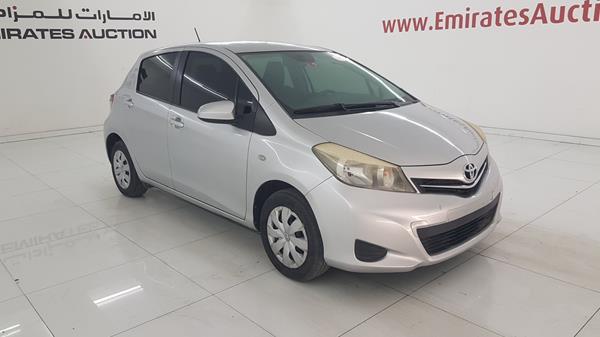 Photo 8 VIN: JTDKW9D32DD537872 - TOYOTA YARIS 