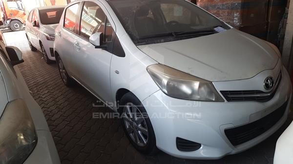 Photo 8 VIN: JTDKW9D32ED545844 - TOYOTA YARIS 