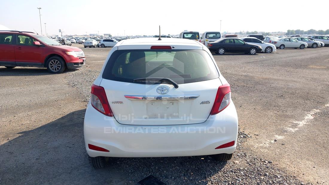 Photo 7 VIN: JTDKW9D32ED547920 - TOYOTA YARIS 