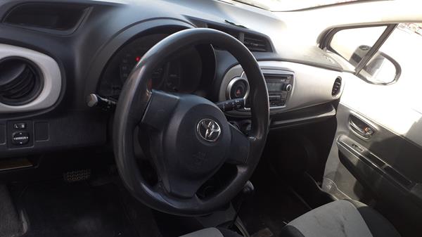 Photo 13 VIN: JTDKW9D35DD537672 - TOYOTA YARIS 