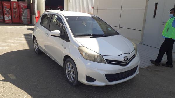 Photo 9 VIN: JTDKW9D35DD537672 - TOYOTA YARIS 