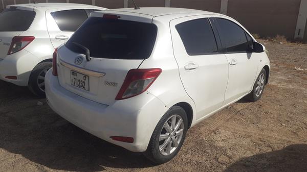 Photo 8 VIN: JTDKW9D35DD541107 - TOYOTA YARIS 