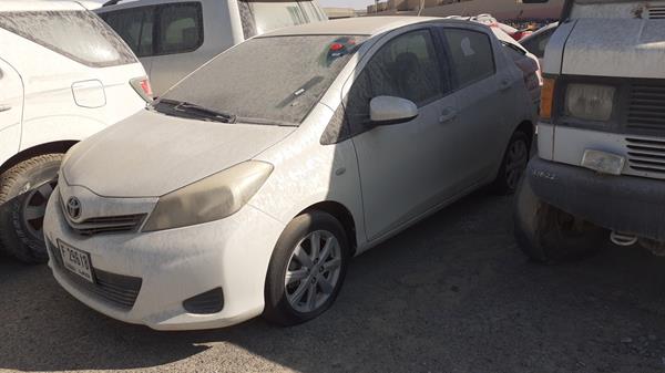 Photo 3 VIN: JTDKW9D36DD524140 - TOYOTA YARIS 