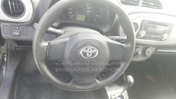 Photo 13 VIN: JTDKW9D37DD535664 - TOYOTA YARIS 