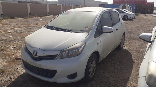 Photo 3 VIN: JTDKW9D38DD536435 - TOYOTA YARIS 