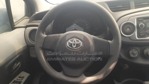 Photo 11 VIN: JTDKW9D38DD540498 - TOYOTA YARIS 