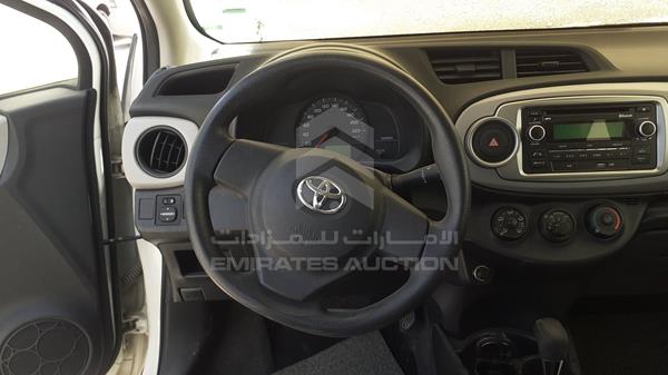 Photo 12 VIN: JTDKW9D39ED545372 - TOYOTA YARIS 