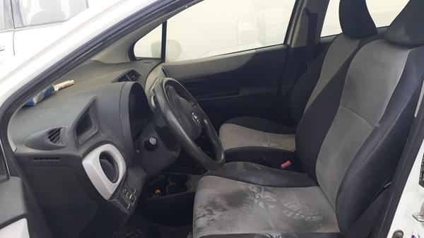 Photo 10 VIN: JTDKW9D3XDD537327 - TOYOTA YARIS 