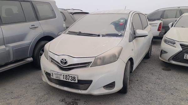 Photo 3 VIN: JTDKW9D3XDD537327 - TOYOTA YARIS 