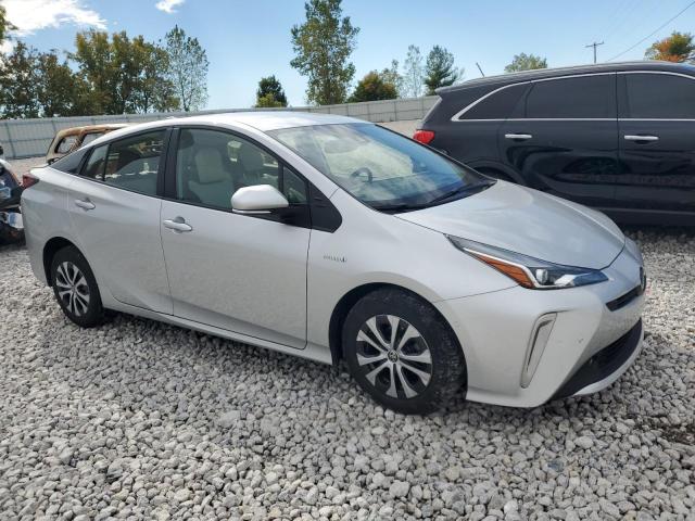 Photo 3 VIN: JTDL9MFU0N3037060 - TOYOTA PRIUS LE 