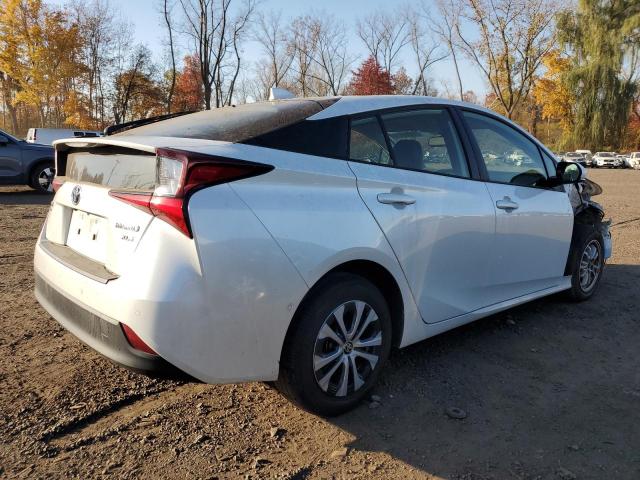 Photo 2 VIN: JTDL9MFU1M3027104 - TOYOTA PRIUS LE 