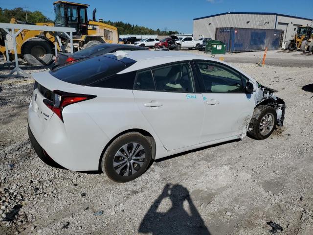 Photo 2 VIN: JTDL9MFU2N3032636 - TOYOTA PRIUS LE 