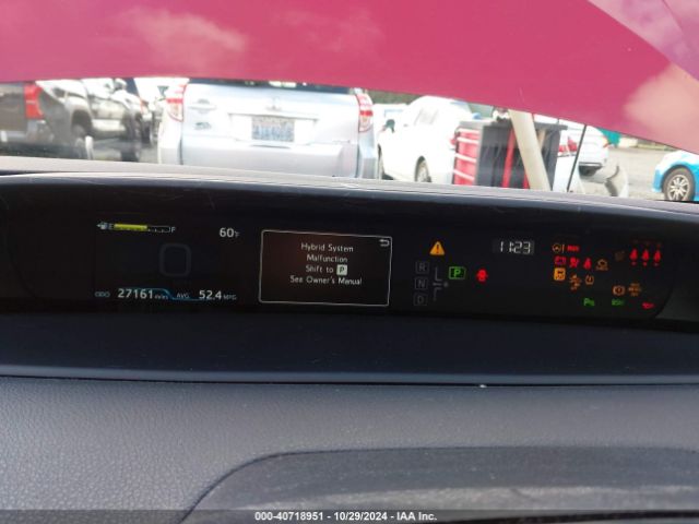 Photo 6 VIN: JTDL9MFU5N3032081 - TOYOTA PRIUS 