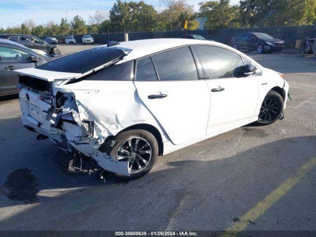 Photo 3 VIN: JTDL9MFU7N3037198 - TOYOTA PRIUS 