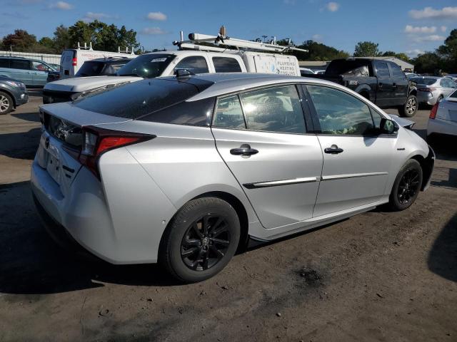 Photo 2 VIN: JTDL9MFU9N3033220 - TOYOTA PRIUS LE 