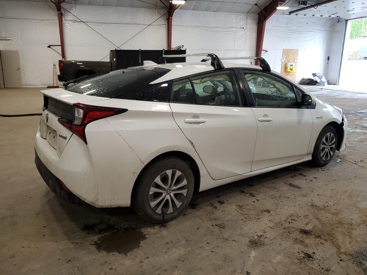 Photo 2 VIN: JTDL9MFUXN3040872 - TOYOTA PRIUS 