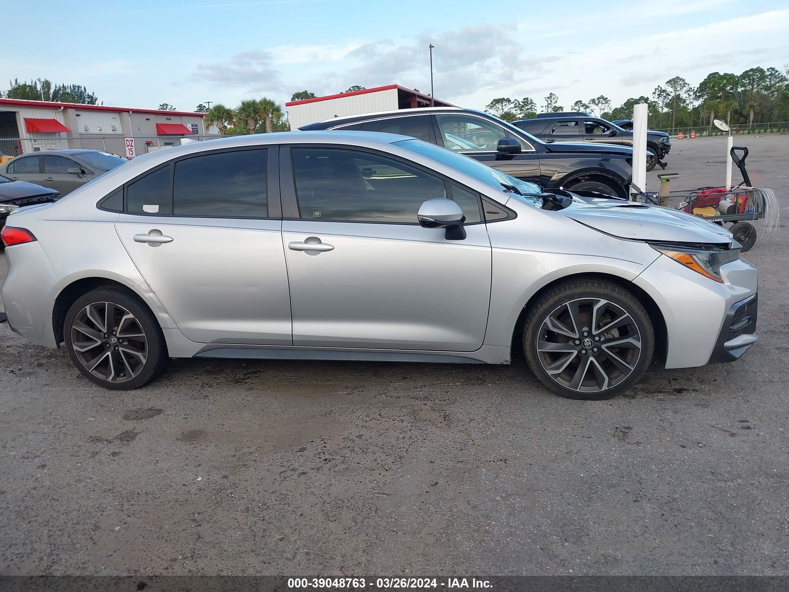 Photo 12 VIN: JTDS4RCE6LJ027601 - TOYOTA COROLLA 