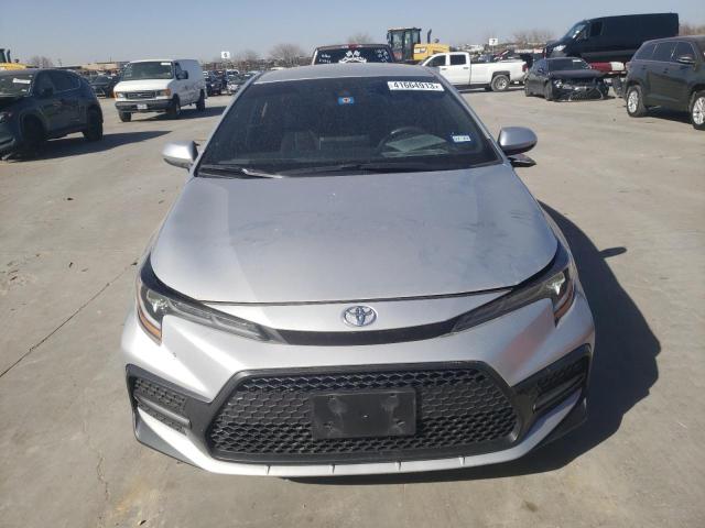 Photo 4 VIN: JTDS4RCE6LJ029171 - TOYOTA COROLLA SE 