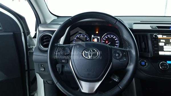 Photo 14 VIN: JTDWF9EV0JJ184059 - TOYOTA RAV 4 