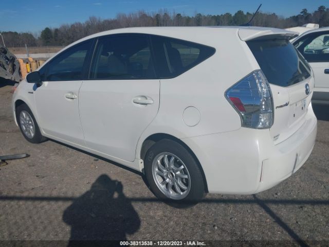 Photo 2 VIN: JTDZN3EU0C3048946 - TOYOTA PRIUS V 