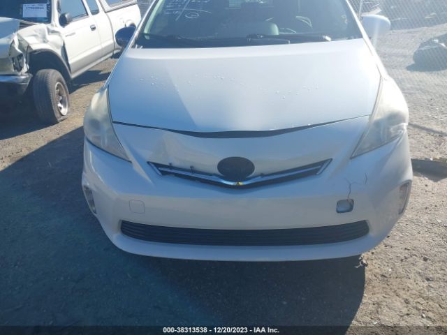 Photo 5 VIN: JTDZN3EU0C3048946 - TOYOTA PRIUS V 