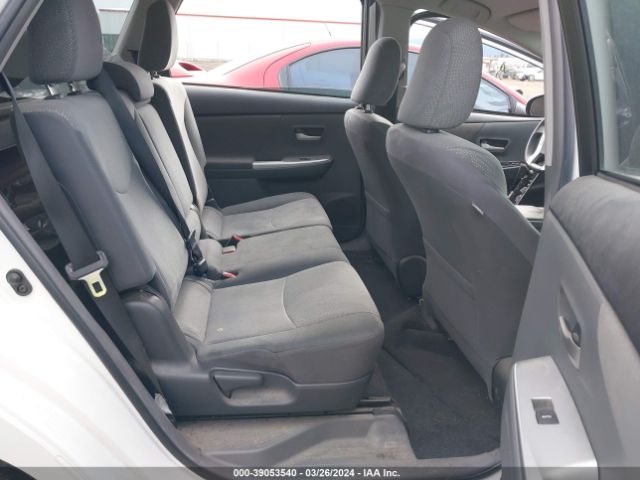 Photo 7 VIN: JTDZN3EU0C3132488 - TOYOTA PRIUS V 