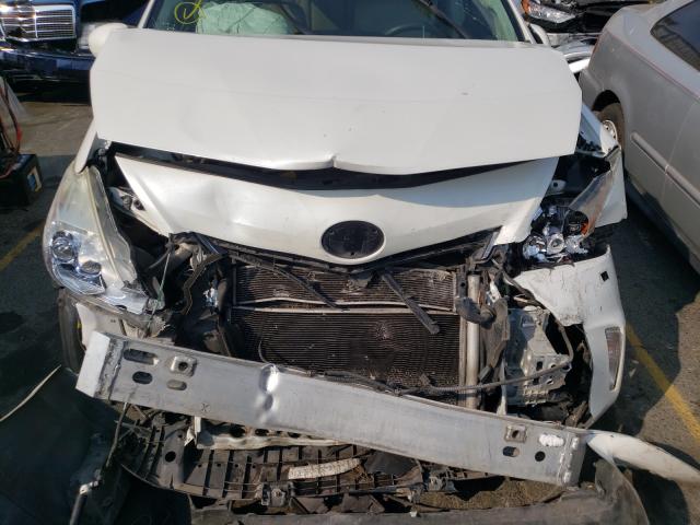 Photo 8 VIN: JTDZN3EU0C3146410 - TOYOTA PRIUS V 