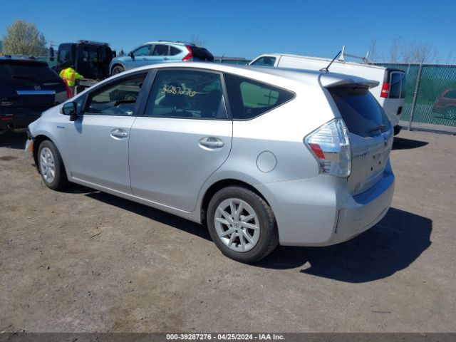 Photo 2 VIN: JTDZN3EU0C3157228 - TOYOTA PRIUS V 