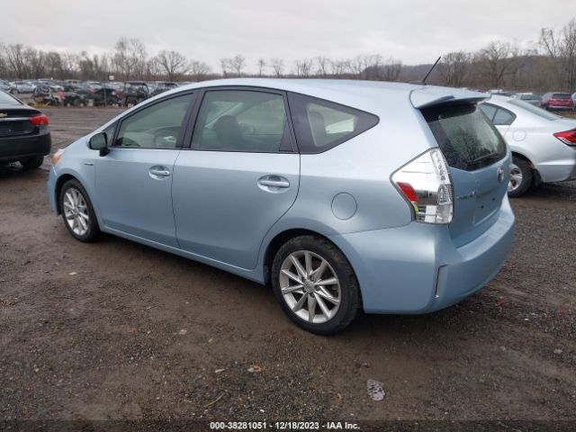 Photo 2 VIN: JTDZN3EU0C3161814 - TOYOTA PRIUS V 