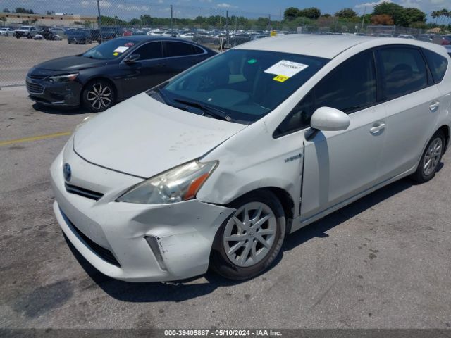 Photo 5 VIN: JTDZN3EU0D3190912 - TOYOTA PRIUS V 