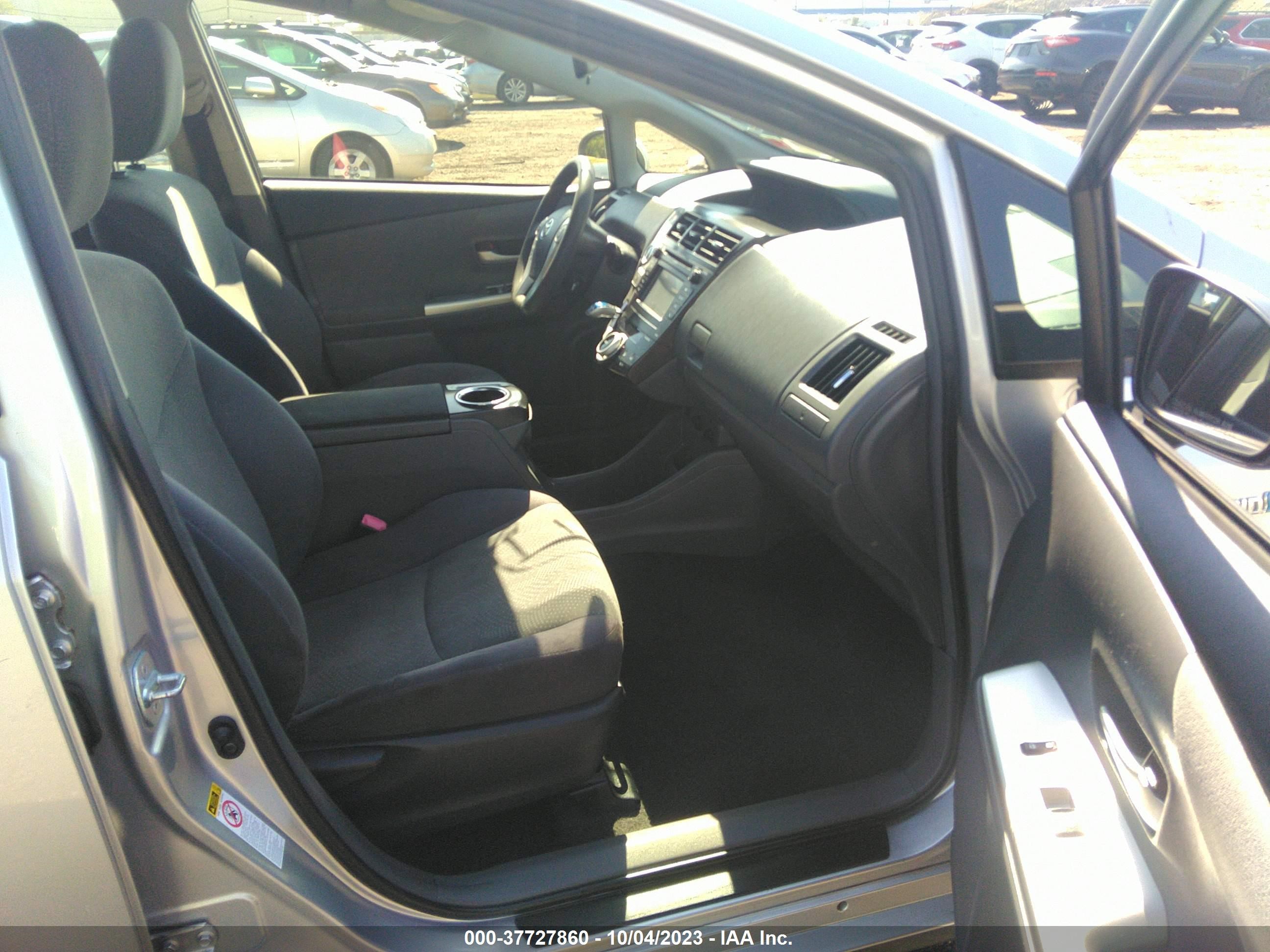 Photo 4 VIN: JTDZN3EU0D3213461 - TOYOTA PRIUS V (+) 