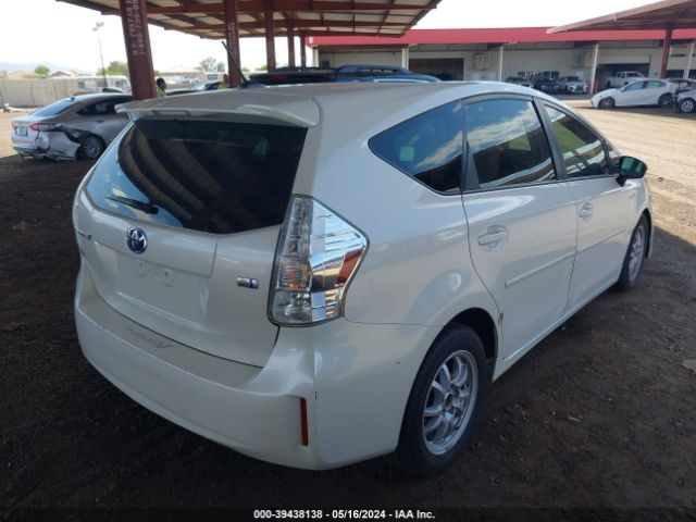 Photo 3 VIN: JTDZN3EU0D3249134 - TOYOTA PRIUS V 