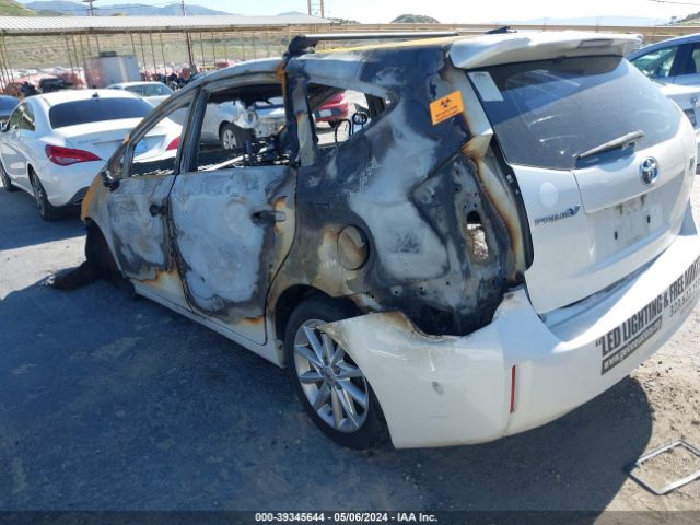 Photo 2 VIN: JTDZN3EU0D3278830 - TOYOTA PRIUS V 