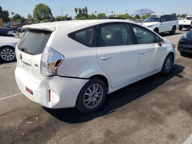 Photo 2 VIN: JTDZN3EU0E3292440 - TOYOTA PRIUS V 