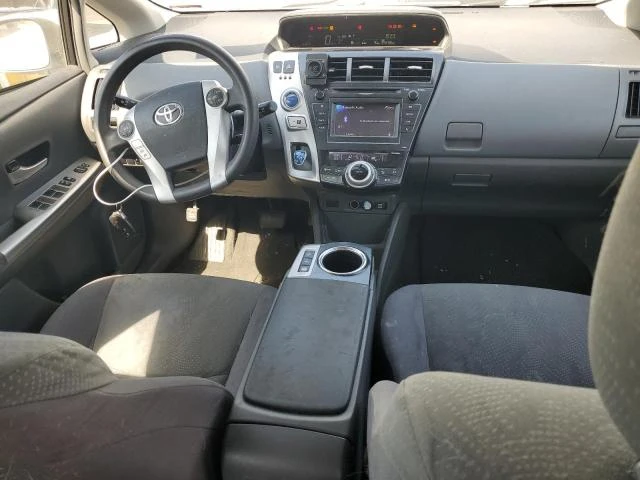 Photo 7 VIN: JTDZN3EU0E3292440 - TOYOTA PRIUS V 