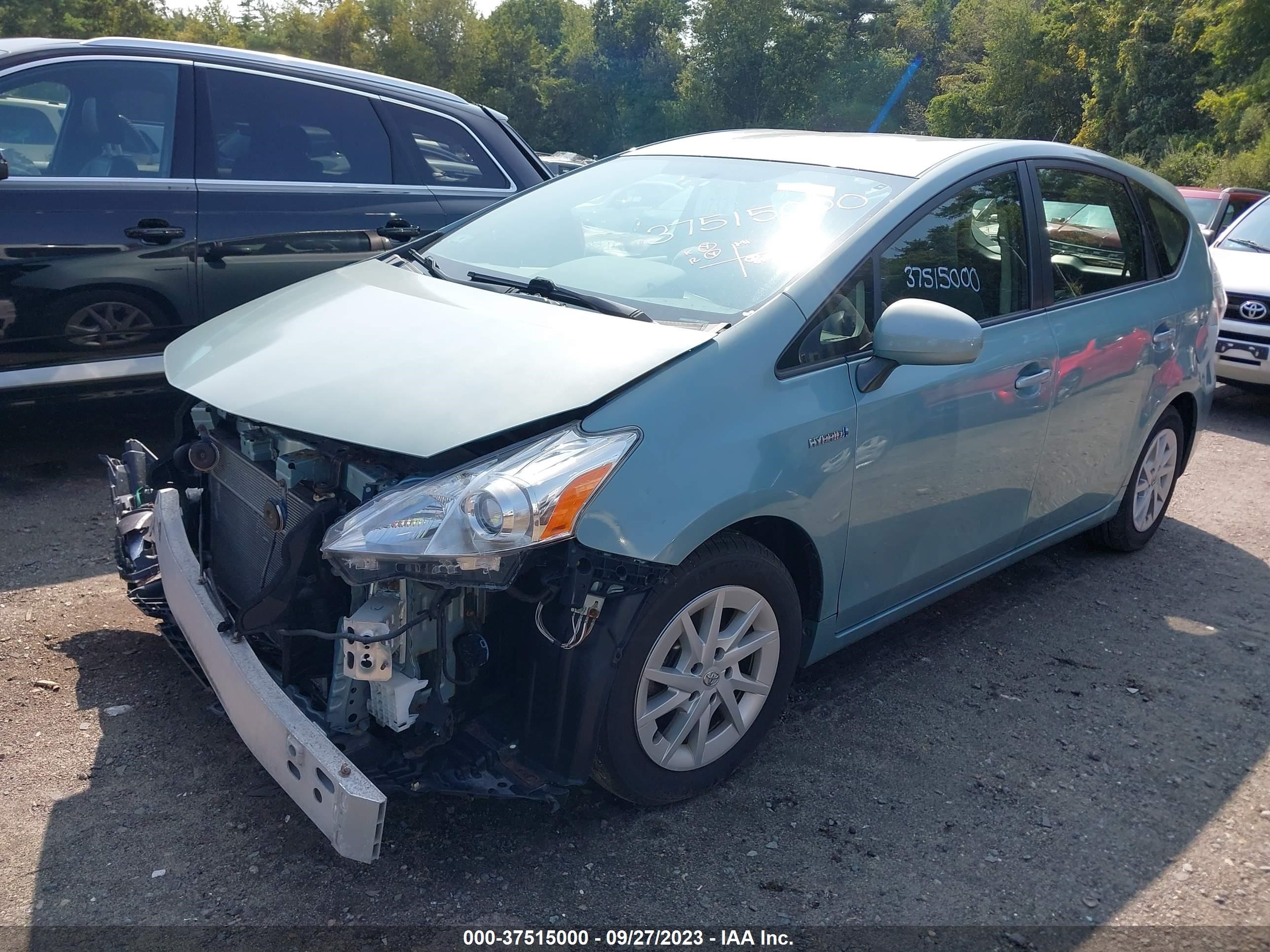 Photo 1 VIN: JTDZN3EU0E3304800 - TOYOTA PRIUS V (+) 