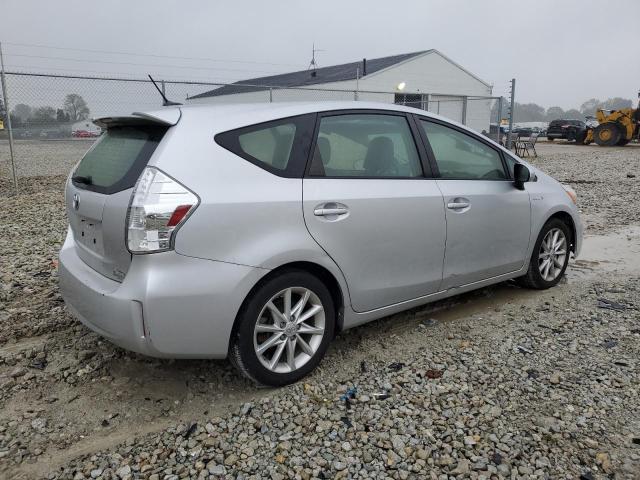 Photo 2 VIN: JTDZN3EU0E3307440 - TOYOTA PRIUS V 