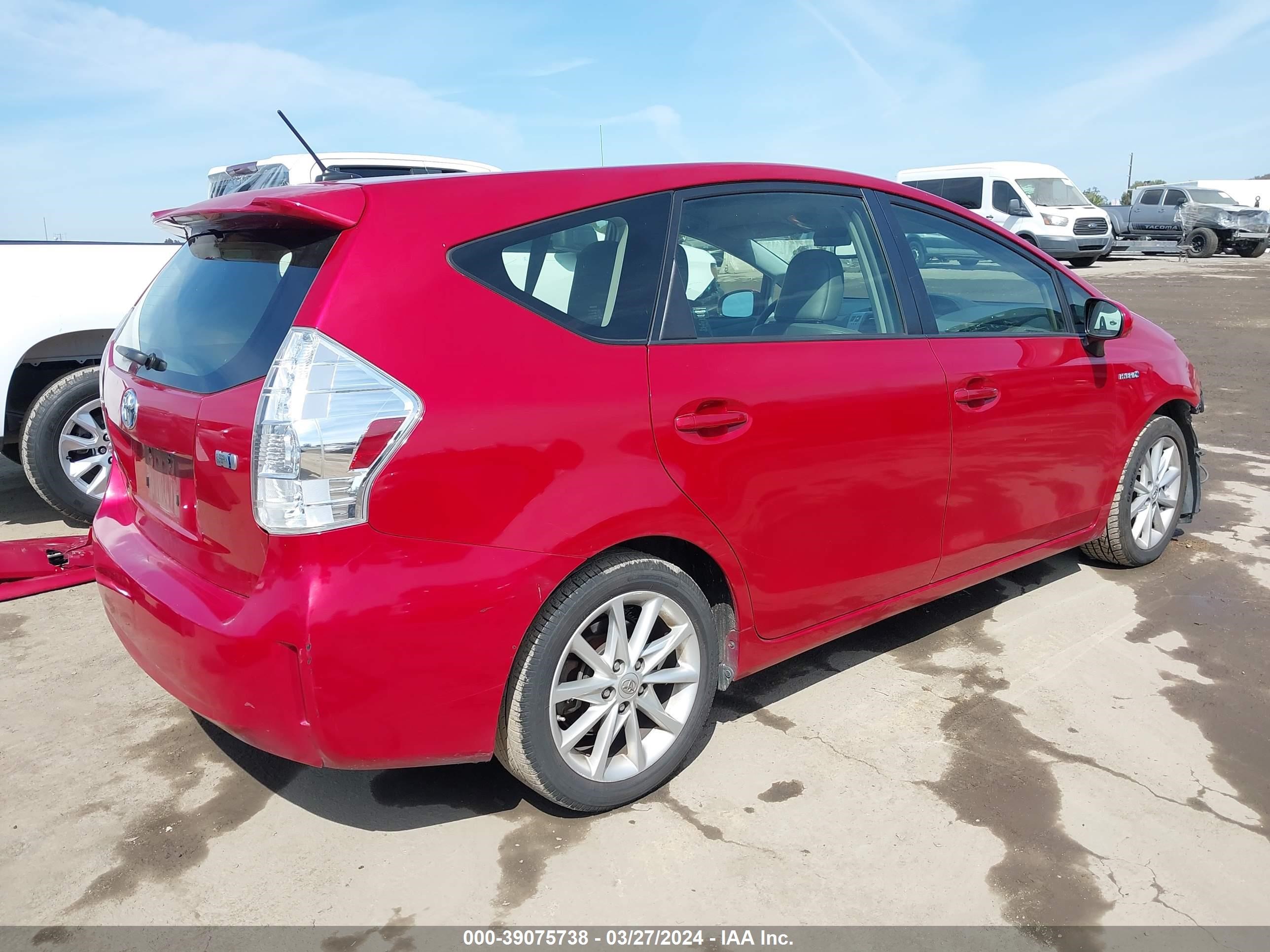 Photo 3 VIN: JTDZN3EU0E3358579 - TOYOTA PRIUS V (+) 