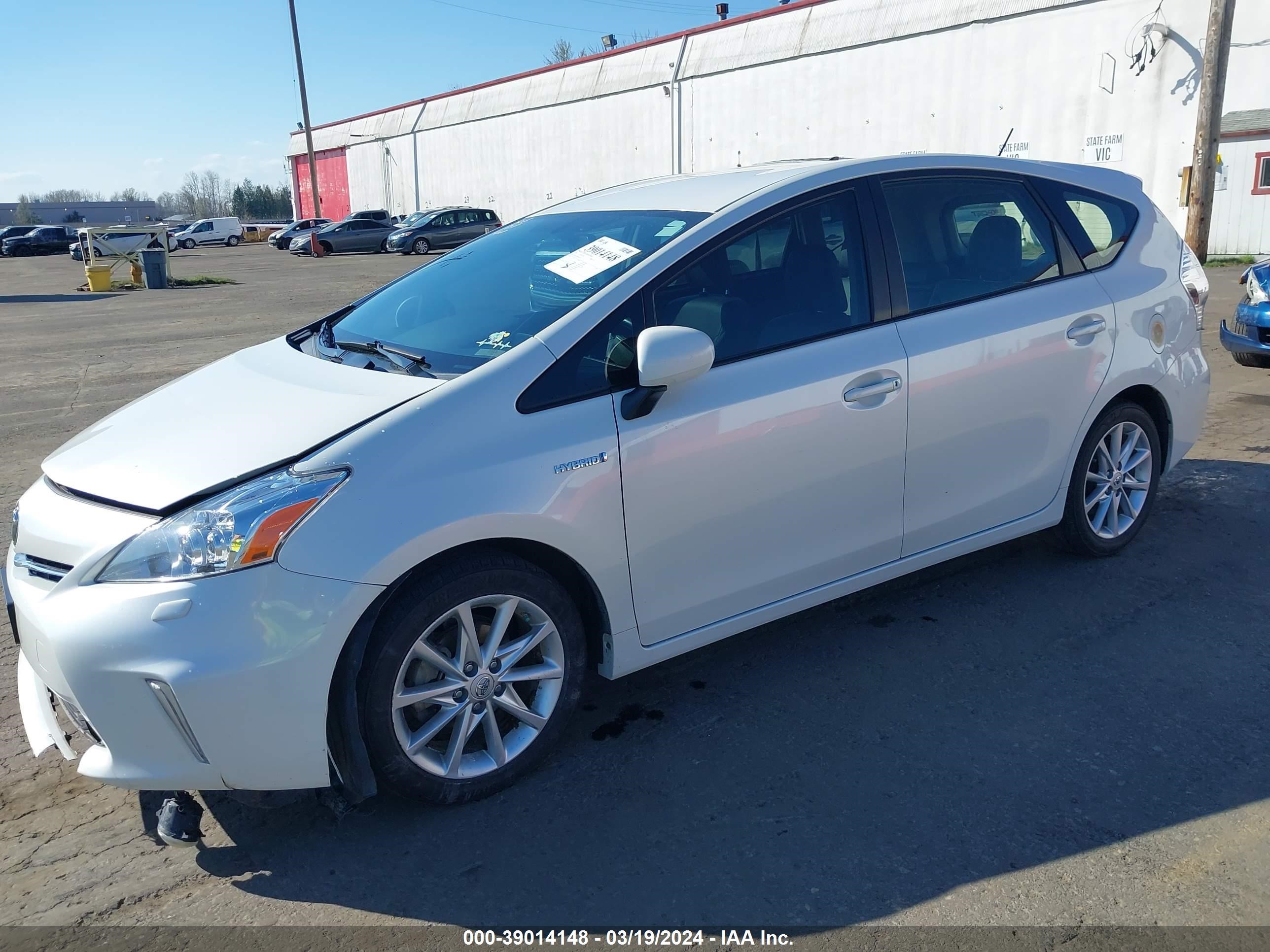 Photo 1 VIN: JTDZN3EU0EJ006324 - TOYOTA PRIUS V (+) 