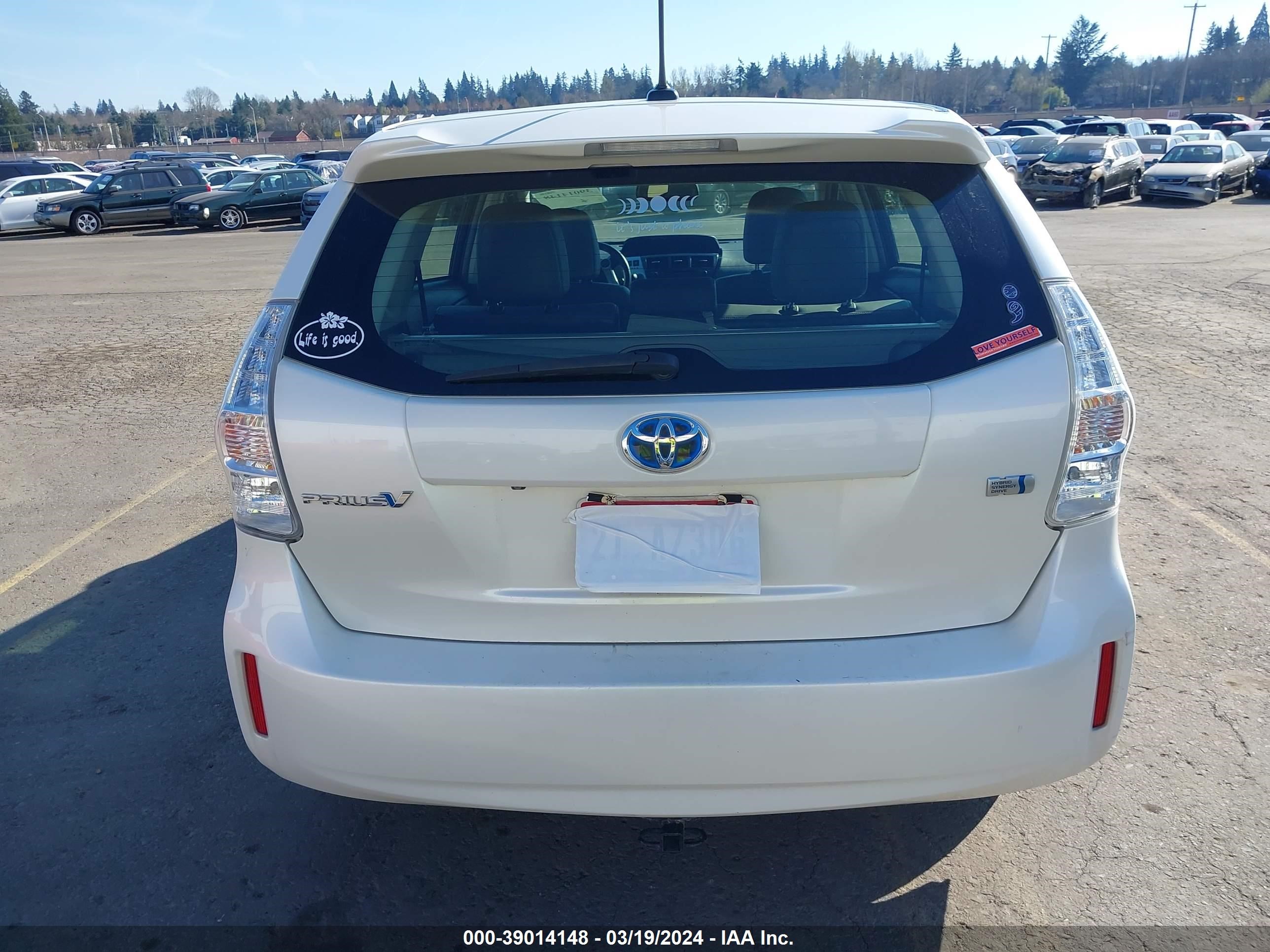 Photo 15 VIN: JTDZN3EU0EJ006324 - TOYOTA PRIUS V (+) 