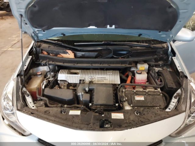 Photo 9 VIN: JTDZN3EU0GJ041464 - TOYOTA PRIUS V 