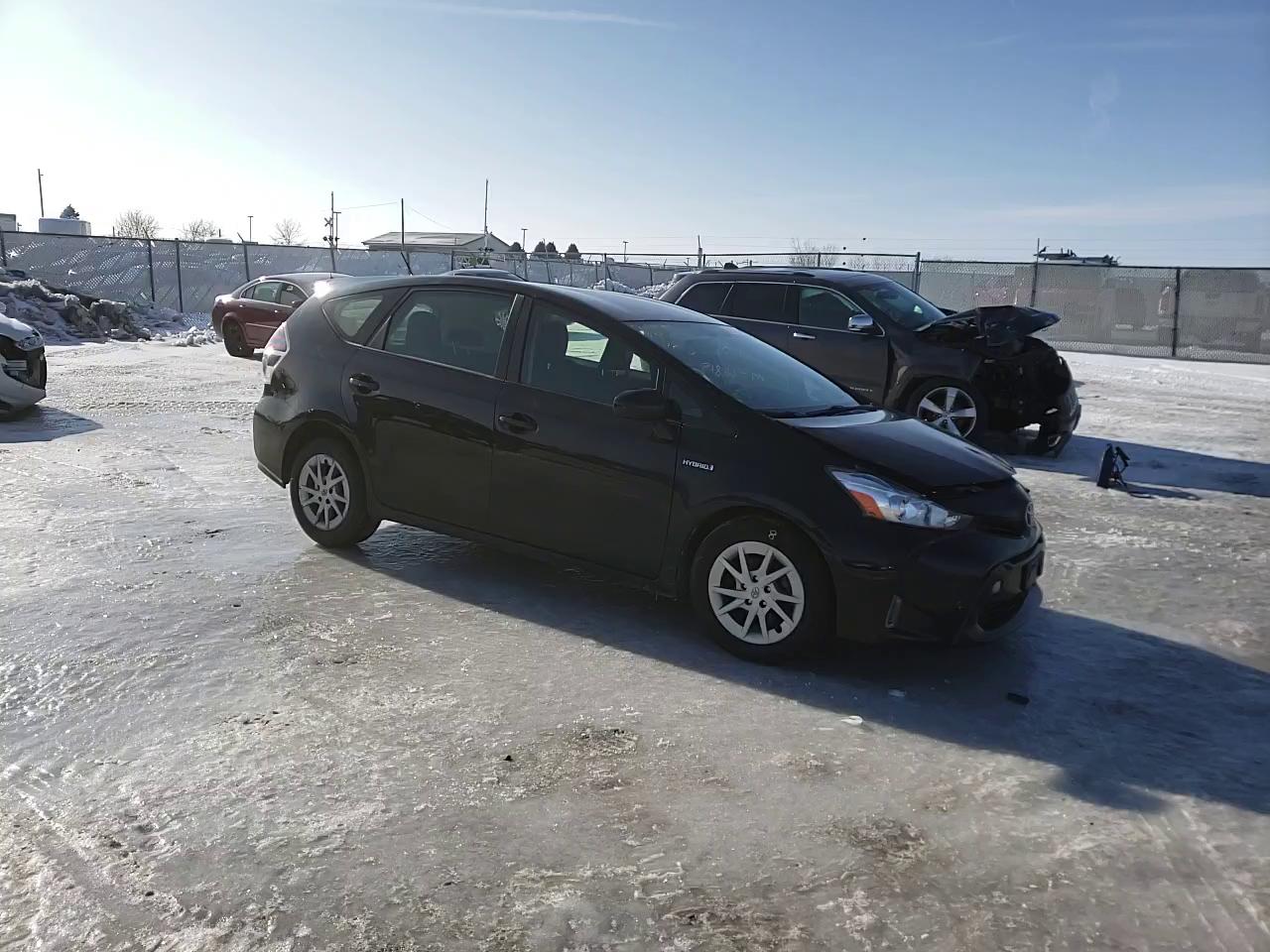 Photo 10 VIN: JTDZN3EU0GJ047622 - TOYOTA PRIUS V 