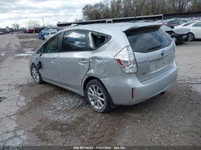 Photo 2 VIN: JTDZN3EU1C3013431 - TOYOTA PRIUS V 